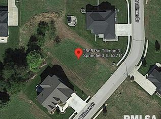 2805 Pat Tillman Dr, Springfield, IL 62711