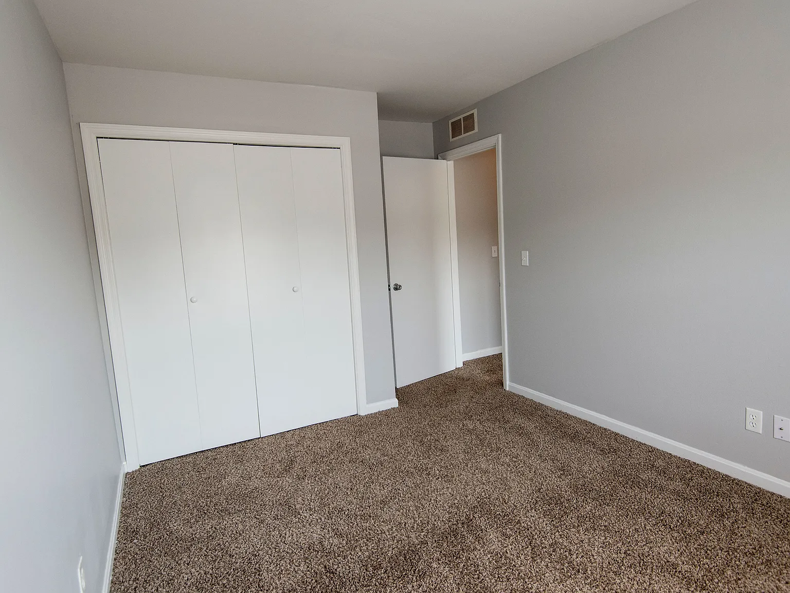Hidden Elms Apartments — Photo 3