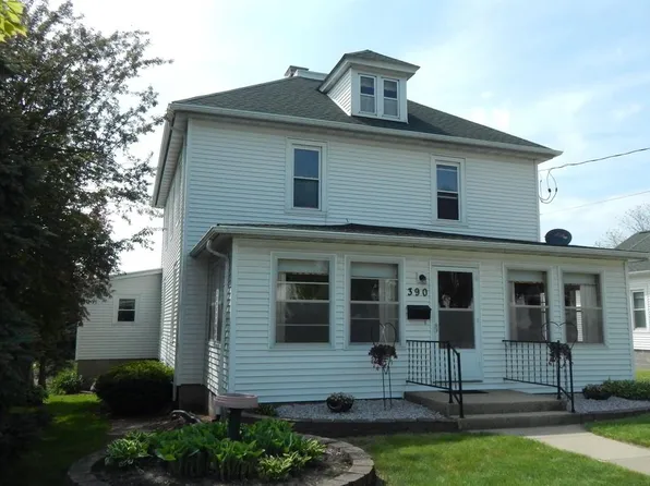 390 Ellen Street, Platteville, WI 53818