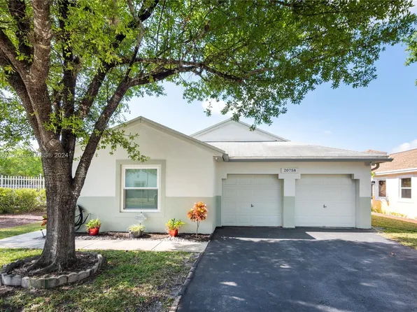 20758 NW 3rd Ct, Pembroke Pines, FL 33029