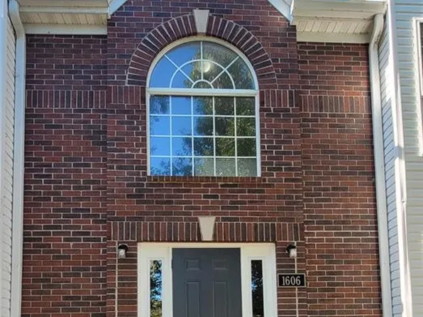 1606 Forest Springs Ln APT B, Ballwin, MO 63021