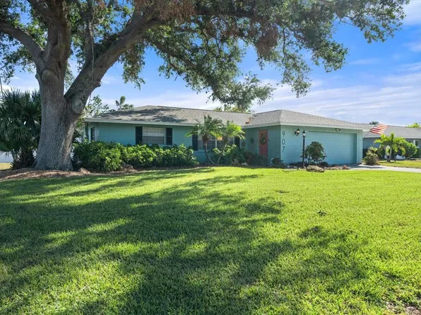 907 60th St NW, Bradenton, FL 34209