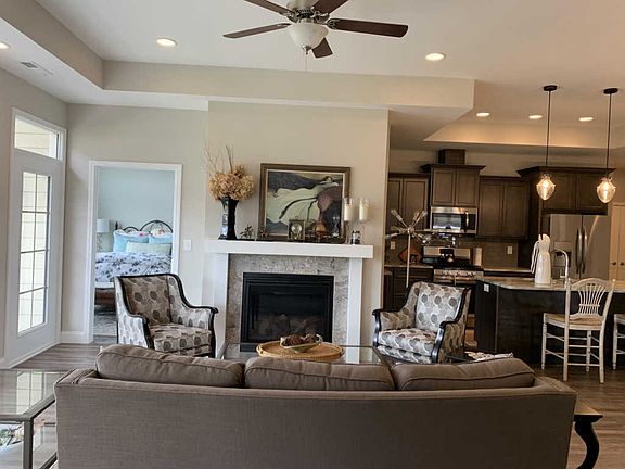2nd image of 4943 Willow Bluff Cir #33
