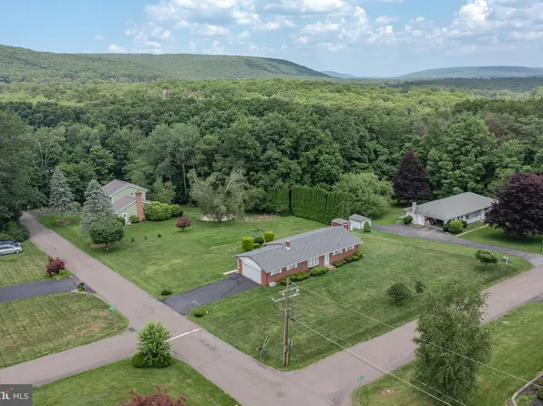 29 Sherri Ave, Barnesville, PA 18214