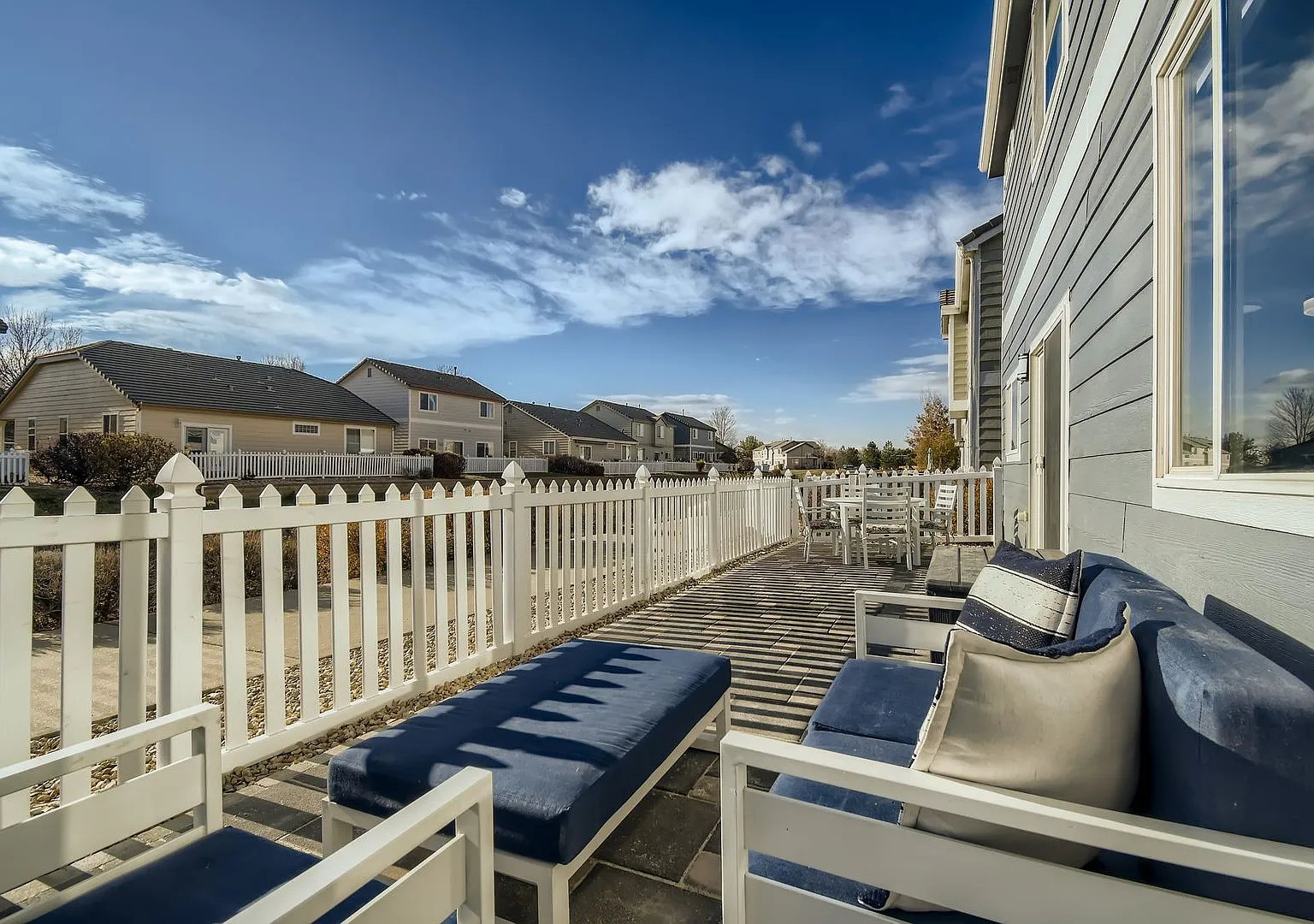 Lovely 3 BDR/3BA Home - 20 Minutes to Denver — Photo 4