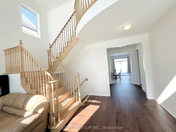 3rd image of 128 Victoria Wood Ave