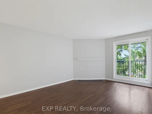 144 Conway Dr #106, London, ON N6E 3N3