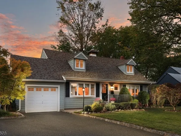 45 Waldon Rd, Fanwood Boro, NJ 07023
