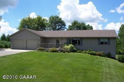 1st image of 1800 Maple Dr SE