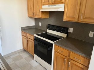1312 Derry St APT 307, Harrisburg, PA 17104
