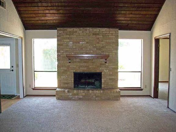 4th image of 2809 Winfield Dr
