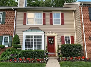 13 Steeple Chase Ct, Tinton Falls, NJ 07724