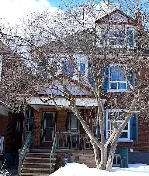 32 Beatrice St #BASEMENT — Photo 1