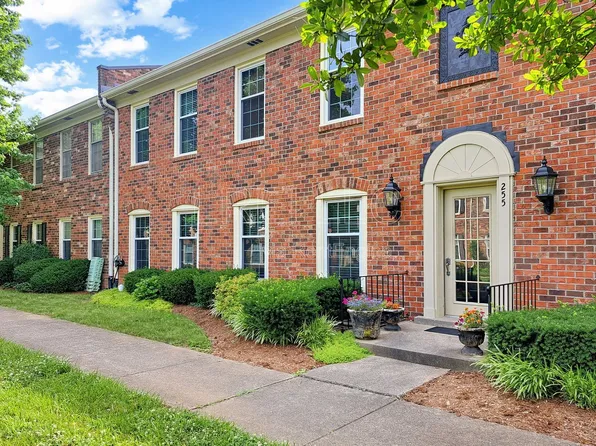 255 Salisbury Sq, Louisville, KY 40207