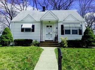 21 Henry Ave, Hawthorne, NJ 07506