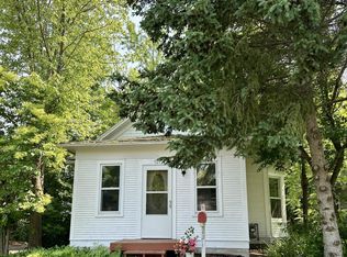 521 5th Ave SW, Cambridge, MN 55008