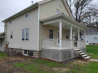 805 Franklin St, Elgin, IA 52141