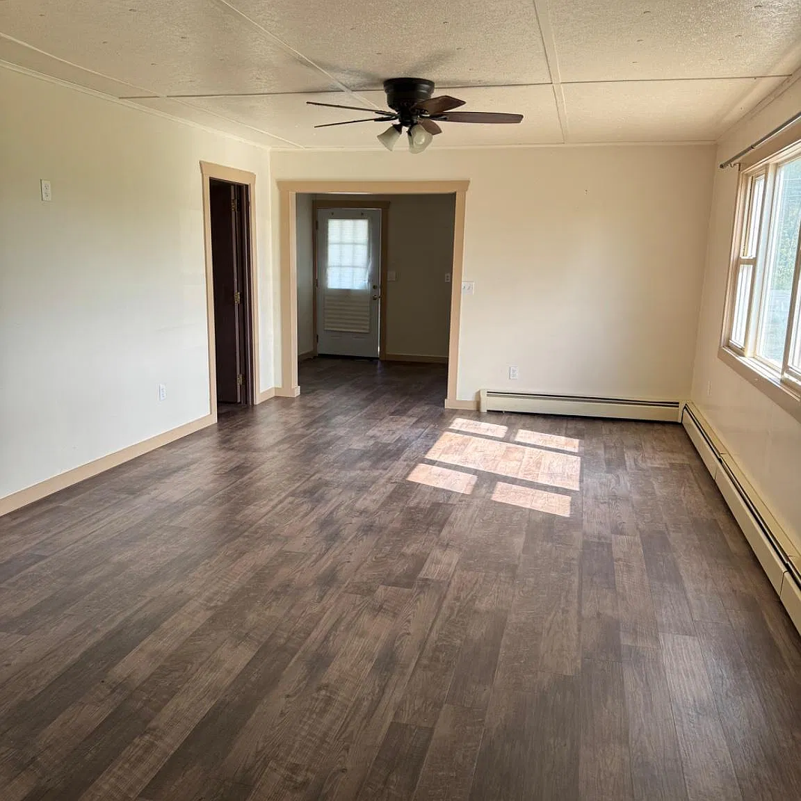 2 bed, 1.0 bath, 750 sqft, $1,300 — Photo 4