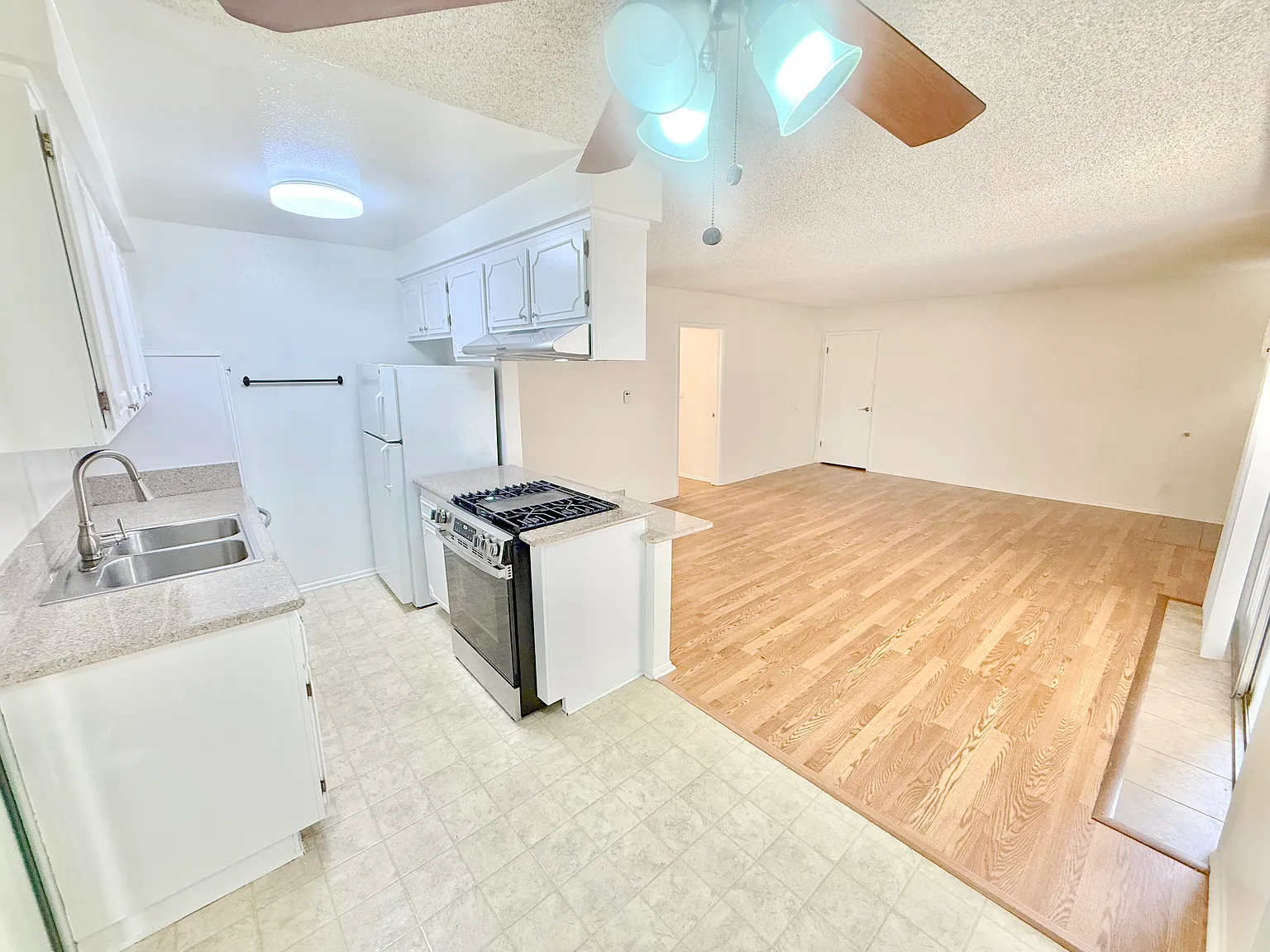 2 bed, 1150 sqft, $3,100 — Photo 4