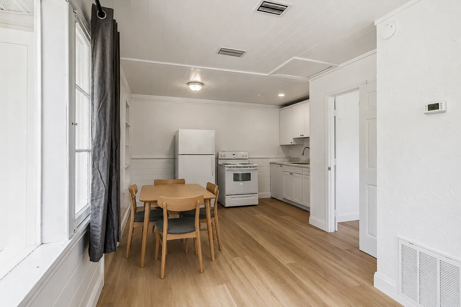 1 bed, 520 sqft, $1,300 — Photo 4