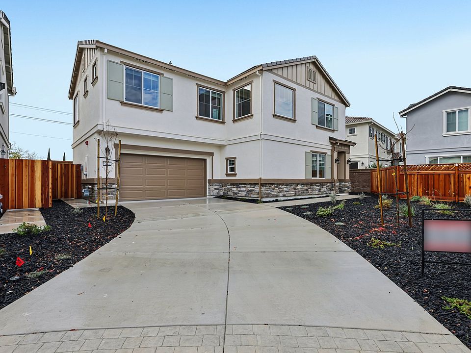 2-web-or-mls-Mindy Way-S2312-002