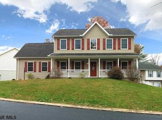 146 McKivison Ct, State College, PA 16803