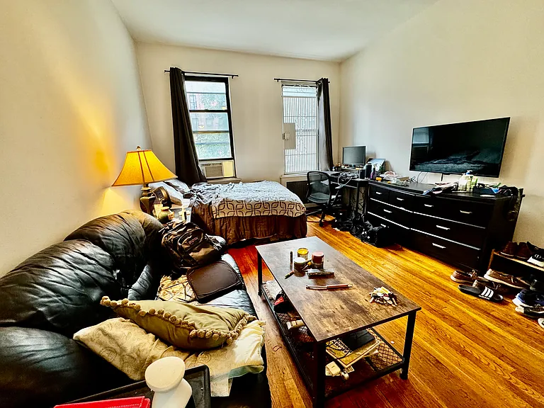 1728 2nd Ave #2B — Photo 3