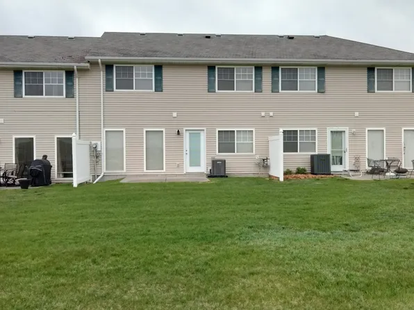 5825 NW 14th Ct, Lincoln, NE 68521