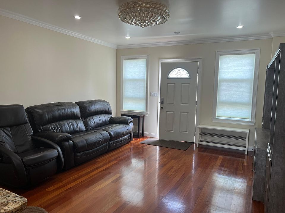 1st image of 967 Capitol Ave