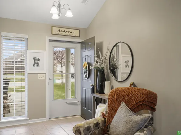 7714 S 155th Ave, Omaha, NE 68138