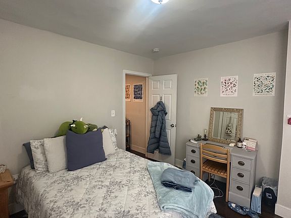 5th image of 847 Beacon St APT 9