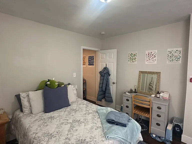 847 Beacon St #9 — Photo 5