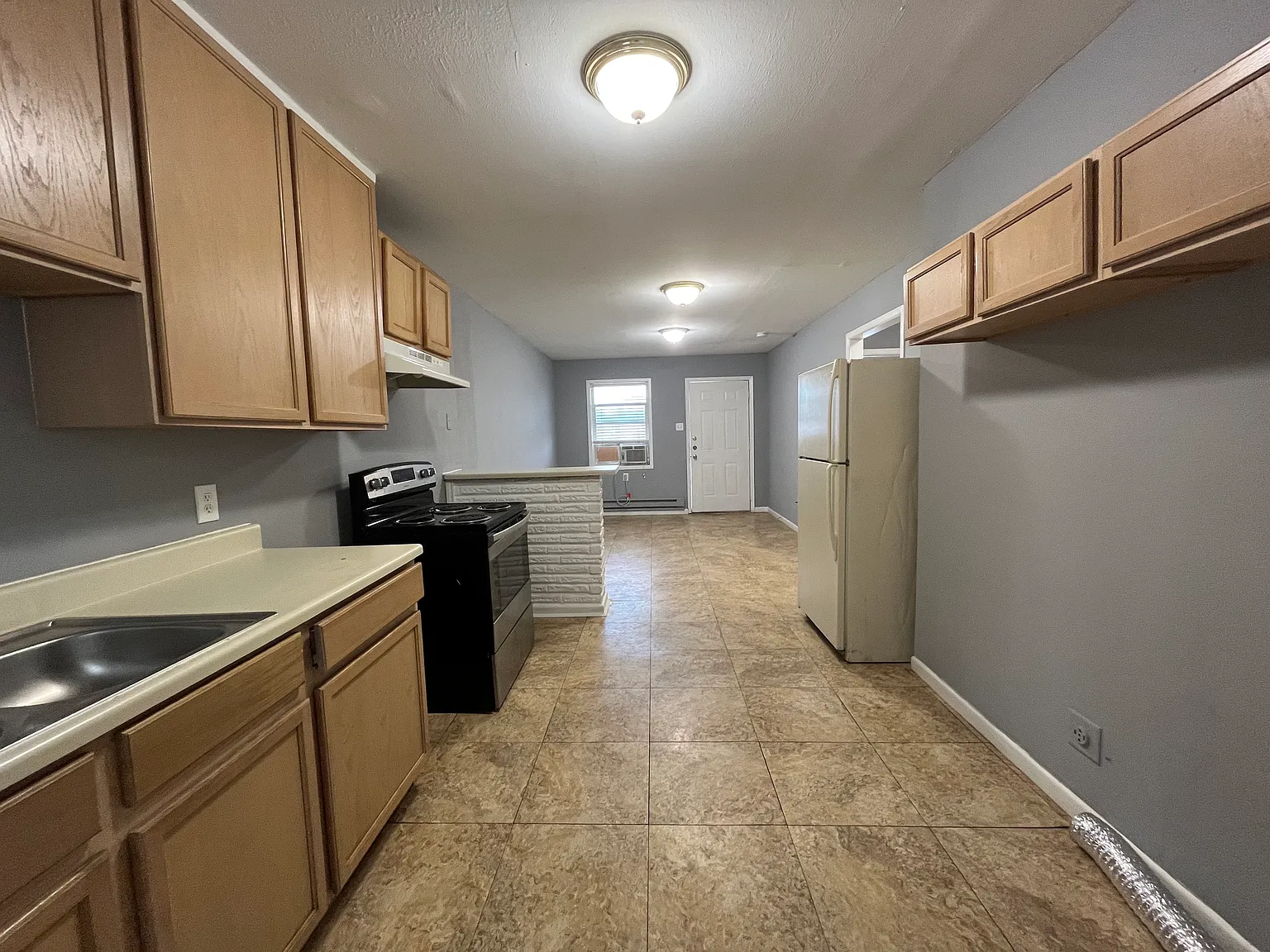 2 bed, 672 sqft, $1,095 — Photo 3