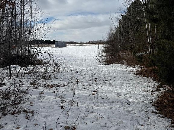 3rd image of 15131 Brunswick Rd