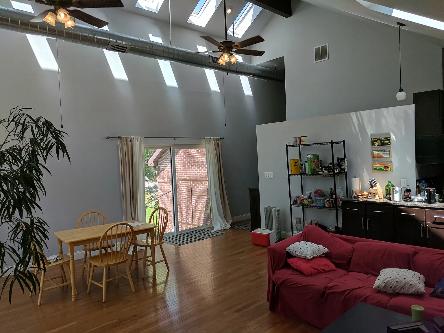 903 S Elm Blvd — Photo 4
