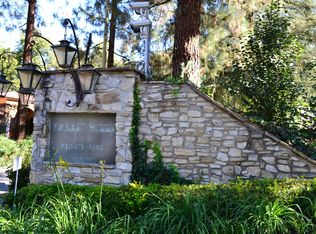 5009 Queen Victoria Rd, Woodland Hills, CA 91364