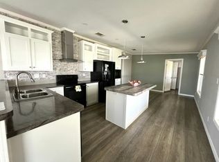 551 Plymouth St, Vero Beach, FL 32966