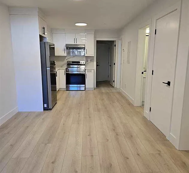 15571 Victoria Ave — Photo 9
