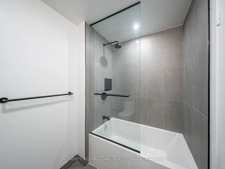 5 York Rd #703 — Photo 11