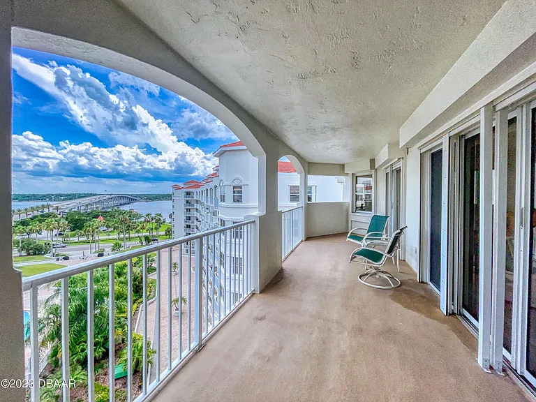 1 John Anderson Dr #Penthouse 7 — Photo 87