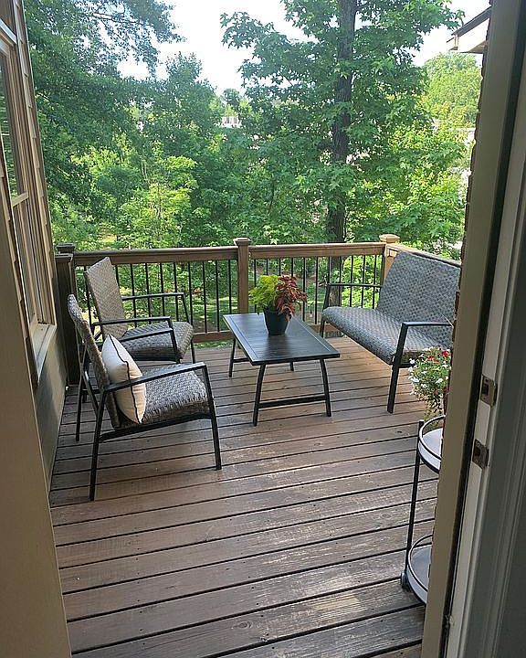 Private Deck