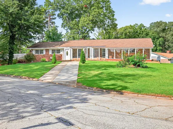 3724 Chavers Pl, Stone Mountain, GA 30083