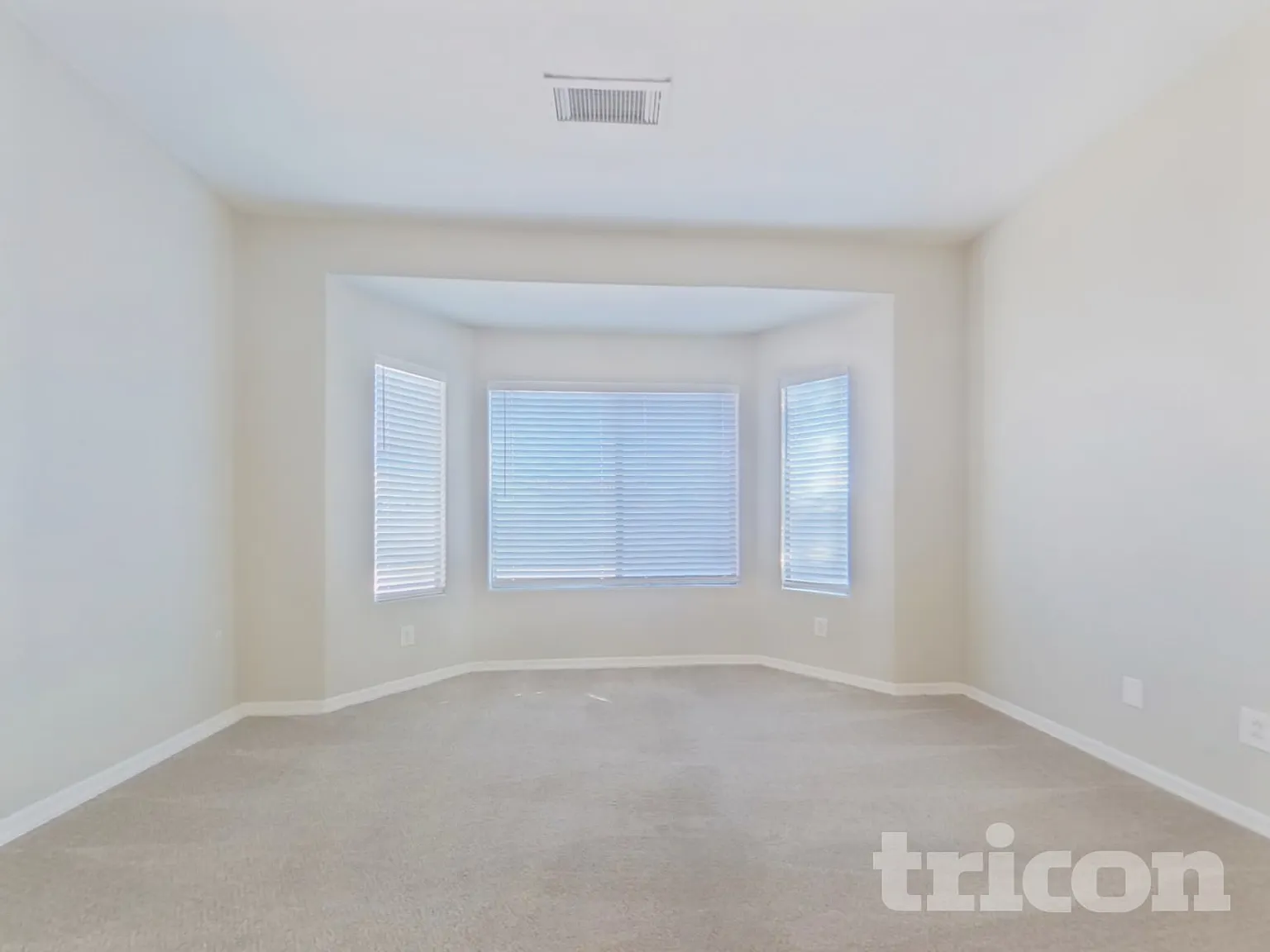 25574 W St Charles Court Buckeye AZ — Photo 2