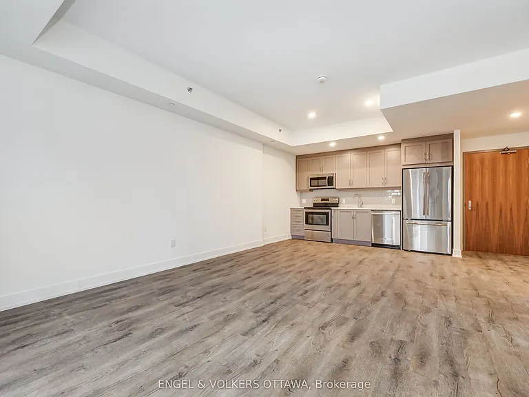280 Crichton St #302 — Photo 13