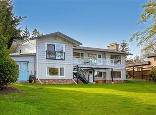 9760 Glynnwood Park Rd, North Saanich, BC V8L 5H4
