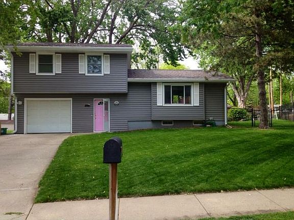 2nd image of 10914 Prairie Village Dr