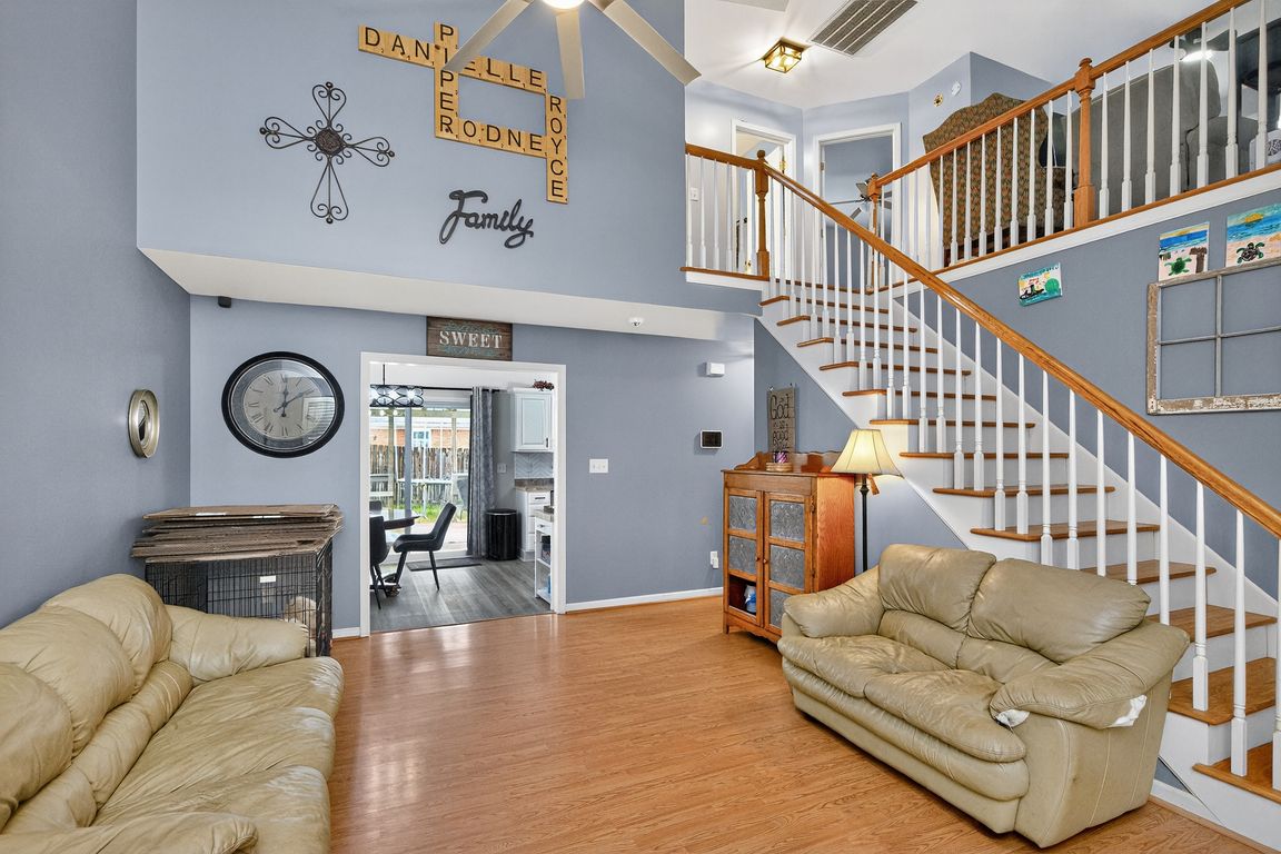 next background image