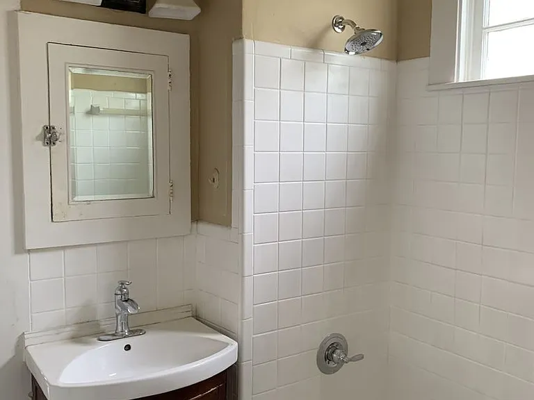 1010 Short St #A — Photo 5