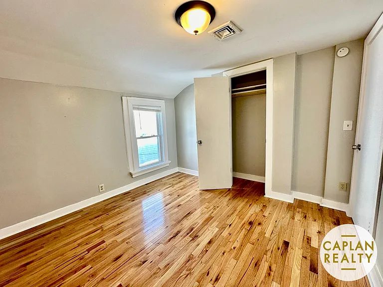 613 Washington Ave #O2 — Photo 6