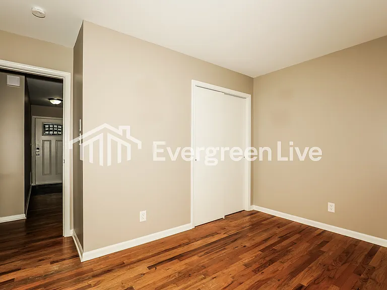 4375 Windsor Rd — Photo 11